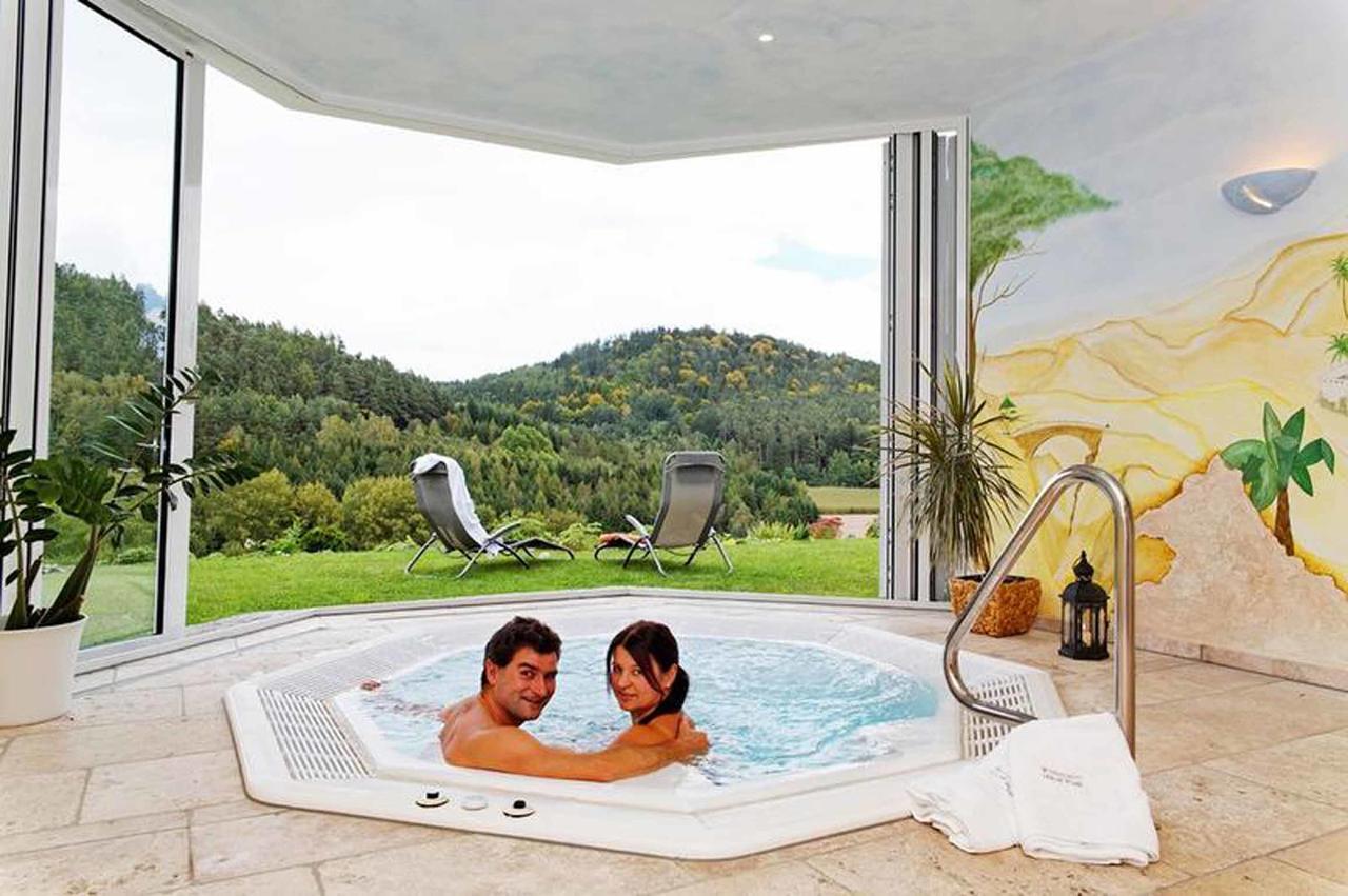 Zedernhof Gesundheits- & Wellnesshotel Stamsried Exterior photo